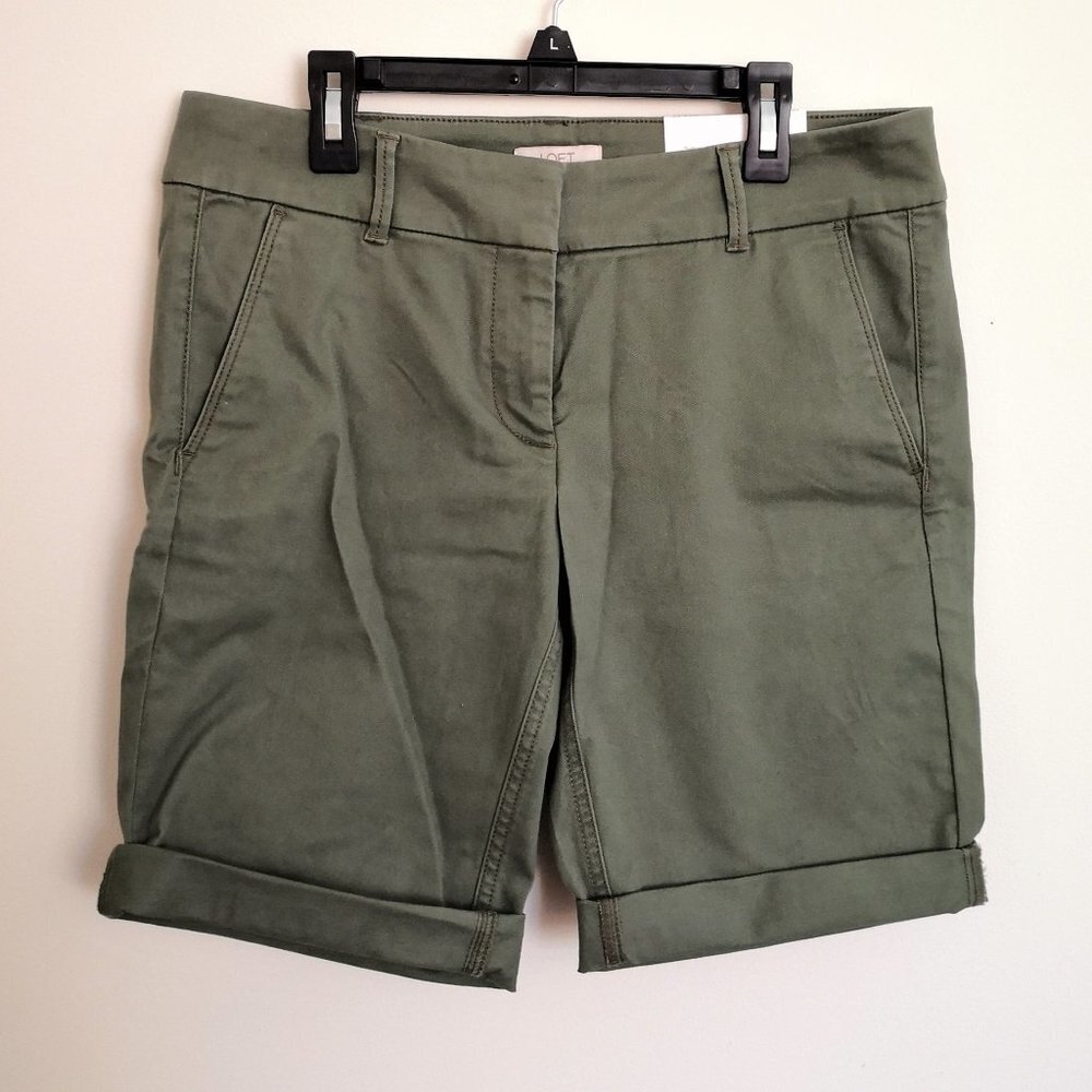 LOFT Outlet Cotton Green Shorts‎ Size 6 Pettie